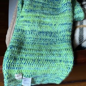 Hollister Infinity Scarf NWTO